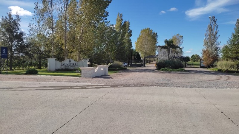 Principio de incendio en una vivienda del Country Sauveterre